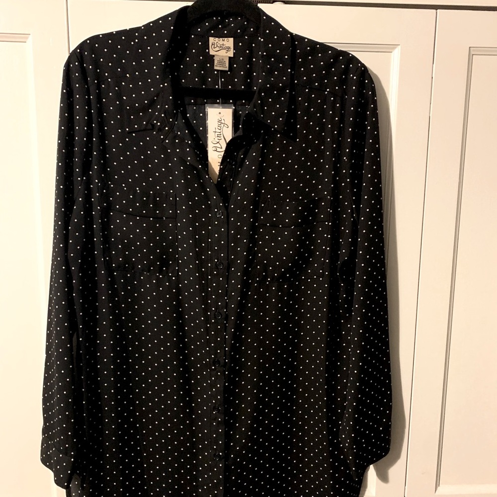 Lovely high/low black & white blouse.